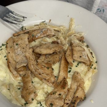Cafe Milano - Chicken alfredo - Salad Near Me - Seaford, Delaware