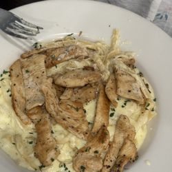 Cafe Milano - Chicken alfredo