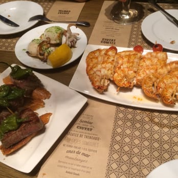Ciutat Comtal - Grilled squid, prawn skewers, beef skewers - Tapas Bars Near Me - Barcelona, B