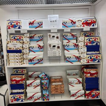 See's Candies - Candy Stores Near Me - Los Angeles, California See's Candies - Candy Stores Near Me - Los Angeles, California