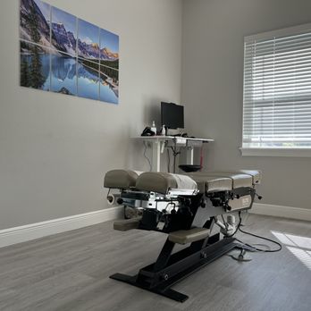 Full Life Chiropractic - Chiropractic room - Chiropractors Near Me - Lutz, Florida