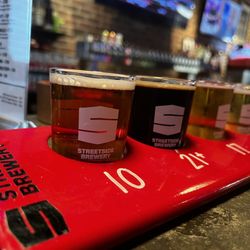 Streetside Brewery - A flight of 4 beers, sitting at the bar