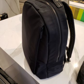 Away - Luggage Near Me - Chicago, Illinois