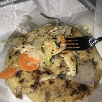 Pupuseria Cafe - Repollo with pupusas revueltas - Salvadoran Near Me - Chicago, Illinois