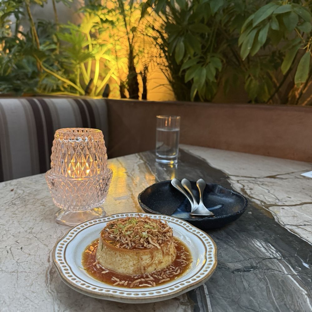Si! Mon - Coconut Flan - Latin American Near Me - Los Angeles, California