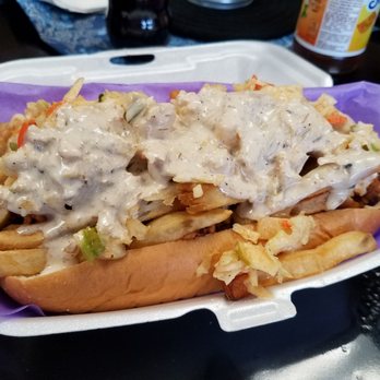 Plum Caterers - Motha Clucka (smoked chicken, apple slaw, fries and jerk sauce) - Food Trucks Near Me - Aston, Pennsylvania Plum Caterers - Motha Clucka (smoked chicken, apple slaw, fries and jerk sauce) - Food Trucks Near Me - Aston, Pennsylvania