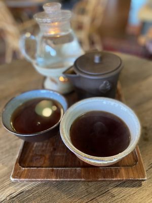 Dobra Tea West by null