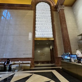 Mojo Coffee - Interior - Coffee & Tea Near Me - Chicago, Illinois