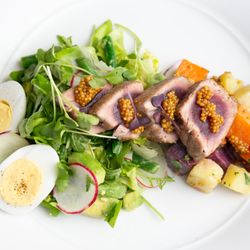 Glitretind - Ahi & Sweet Potato Salad