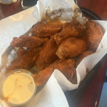 Zane's Tavern - Buffalo Wings - American Near Me - Snowmass Village, Colorado Zane's Tavern - Buffalo Wings - American Near Me - Snowmass Village, Colorado