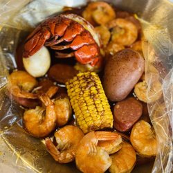 Yummi Crab - Combo B Lobster Tail, shrimp $31
