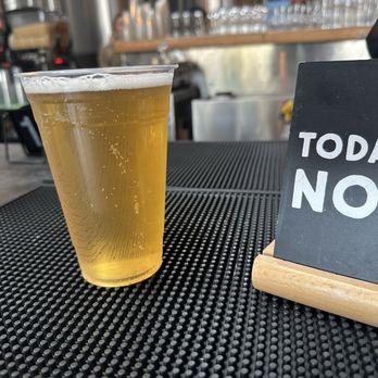 Ten Mile Brewing - Breweries Near Me - Signal Hill, California
