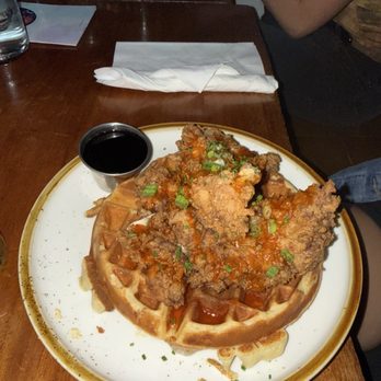 Dreamland Bar & Diner - CHICKEN & WAFFLES - Breakfast & Brunch Near Me - Seattle, Washington Dreamland Bar & Diner - CHICKEN & WAFFLES - Breakfast & Brunch Near Me - Seattle, Washington