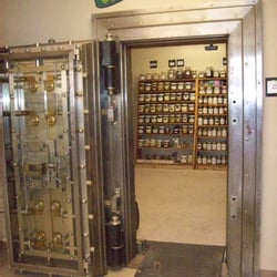 Green's Nutrition - The herb vault was formerly a Wells Fargo Bank vault