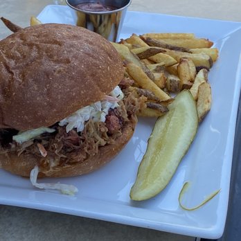 Hickory Restaurant and Bar - Happy hour pulled pork sandwich - American Near Me - Camas, Washington Hickory Restaurant and Bar - Happy hour pulled pork sandwich - American Near Me - Camas, Washington