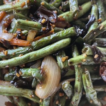 3 Star Restaurant - Dried cooked string beans. Garlic sauce, a little spicy. Vegetables are fresh. I'd order again. - Filipino Near Me - Vallejo, California