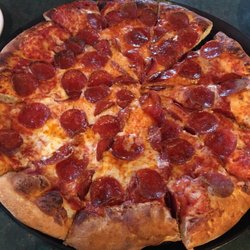 Lamppost Pizza - Pepperoni pizza