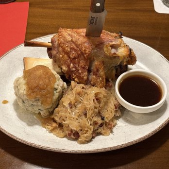 Hotel Hackteufel - Schweinhaxe has very crispy outlayer and juicy meat inside. - Wine Bars Near Me - Heidelberg, BW