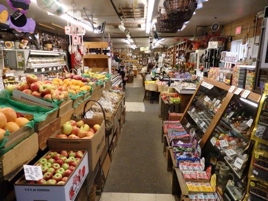 Auntie El's Farm Market by null