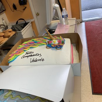La Espiga Dorada - Someone was getting an unicorn cake - Bakeries Near Me - Beaverton, Oregon