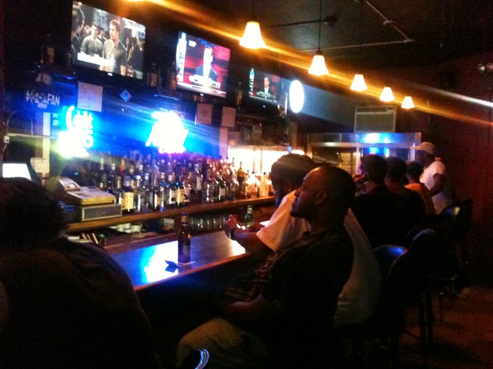 Brooklyn Bar & Grill Image