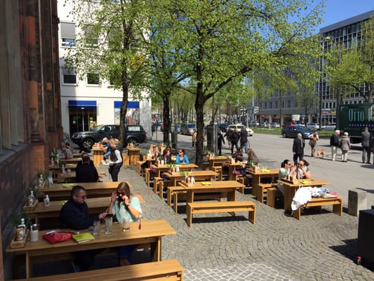 HANS IM GLÜCK - MÜNCHEN Isarpost by null