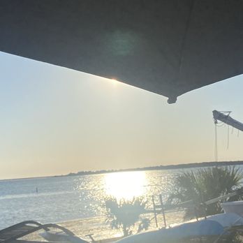 High & Dry Grill - The view - Tiki Bars Near Me - Dunedin, Florida