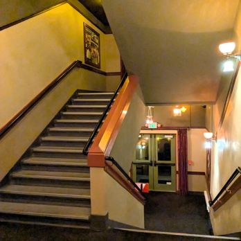 McMenamins Anderson School - Hallways - Hotels Near Me - Bothell, Washington McMenamins Anderson School - Hallways - Hotels Near Me - Bothell, Washington