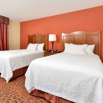 Hampton Inn Muscatine - Guest room - Hotels Near Me - Muscatine, Iowa Hampton Inn Muscatine - Guest room - Hotels Near Me - Muscatine, Iowa