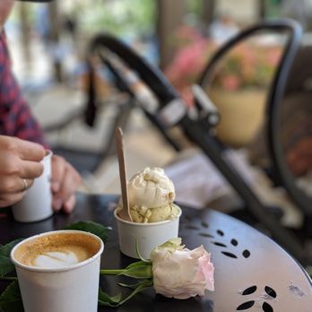 Le Cafe De La Plage - Goat cheese + walnut and pistachio ice cream and cappuccino - Coffee & Tea Near Me - Malibu, California Le Cafe De La Plage - Goat cheese + walnut and pistachio ice cream and cappuccino - Coffee & Tea Near Me - Malibu, California