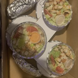 Montesini Pizza - How our entrees with salads were delivered