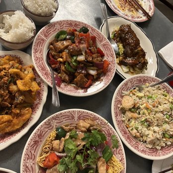 NiHao - Top middle was the kung pao chicken, top farthest right was water style beef - Chinese Near Me - Baltimore, Maryland NiHao - Top middle was the kung pao chicken, top farthest right was water style beef - Chinese Near Me - Baltimore, Maryland