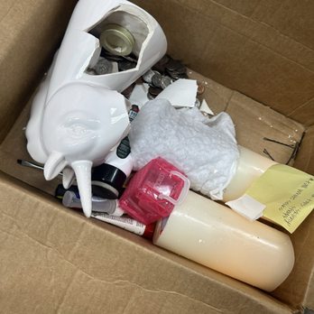 Ultimate Moving Services - Broken sentimental item - Movers Near Me - Minneapolis, Minnesota