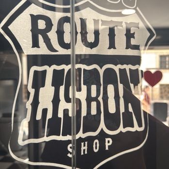 Route Lisbon Tattoo Shop - Piercing Near Me - Lisbon, 11