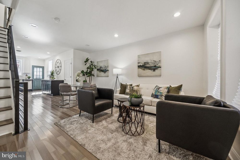 Slide of Ferrer Elite Contractors