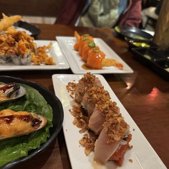 EAT'S SUSHI - Sushi Bars Near Me - Costa Mesa, California