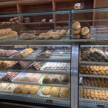 Cardinali Bakery - Bakeries Near Me - Carle Place, New York