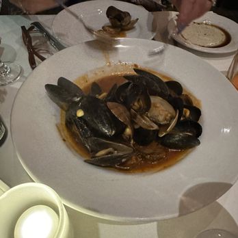 Il Pastaio - Mussells - Italian Near Me - Beverly Hills, California