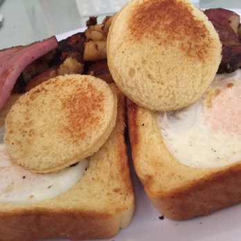 The Parkside Cafe - Eggs in a window - Cafes Near Me - Bristol, Connecticut