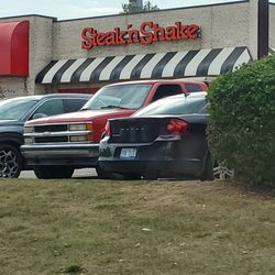 Steak ’n Shake - This location is still Open compared to the one at Lakeside Mall location-l= Closed! 9/11/2022