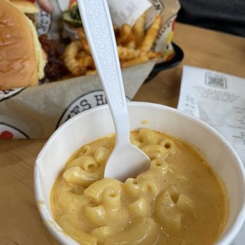 Dave's Hot Chicken - Mac & Cheese - Chicken Shop Near Me - Tualatin, Oregon Dave's Hot Chicken - Mac & Cheese - Chicken Shop Near Me - Tualatin, Oregon