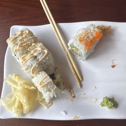 Koumi Japanese Restaurant - Buffalo roll (right), and crunchy roll (left)