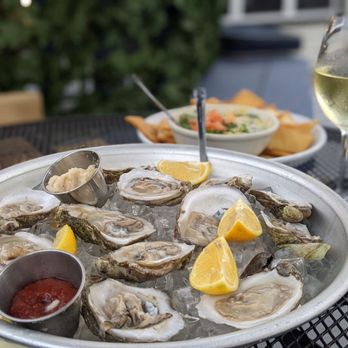 District 7 Grill - Raw oysters on the half shell - Burgers Near Me - Houston, Texas