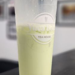Yuca Boba - Large pistachio milk tea with boba!