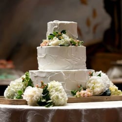 Barton's Flowers & Bake Shop - Beautiful Wedding Cakes and Flower Accents
