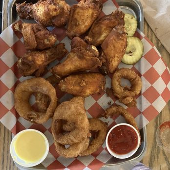 Two Mixed Up - Chicken Wings with onion rolls rings - Burgers Near Me - Minneapolis, Minnesota