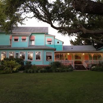 Cedar Key Bed & Breakfast - Cedar Key Bed & Breakfast main house & lawn at sunset - Bed & Breakfast Near Me - Cedar Key, Florida