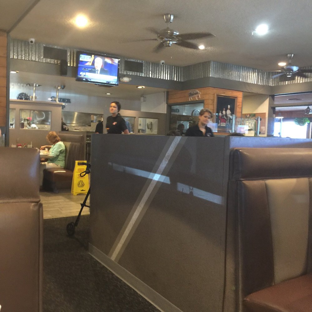 Spencer's Restaurant - Breakfast & Brunch Near Me - Bakersfield, California Spencer's Restaurant - Breakfast & Brunch Near Me - Bakersfield, California