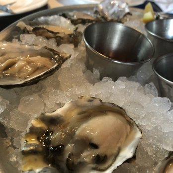 Herringbone Waikiki - Fresh Oysters - Seafood Near Me - Honolulu, Hawaii Herringbone Waikiki - Fresh Oysters - Seafood Near Me - Honolulu, Hawaii