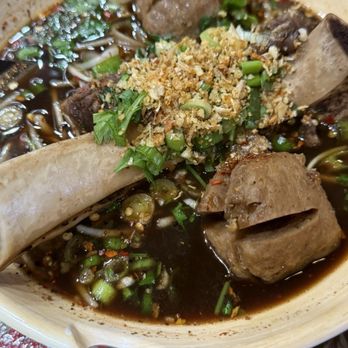 Kin Len - Thai Street Eats - Thai Stew Beef Rib Noodle Soup - Thai Near Me - San Diego, California Kin Len - Thai Street Eats - Thai Stew Beef Rib Noodle Soup - Thai Near Me - San Diego, California